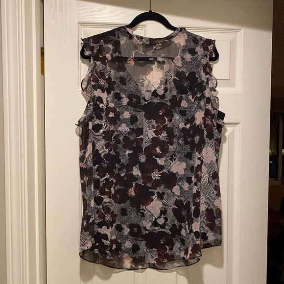 Cabi Weaver Blouse - Picture 4 of 8